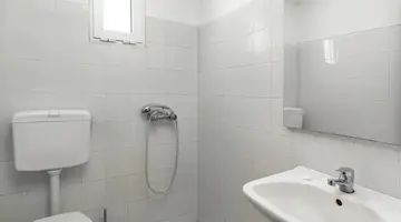 ROSE HOTEL