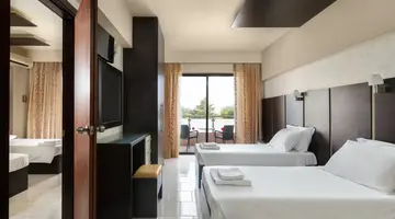 ROSE HOTEL