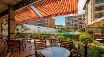 Rose Village Aparthotel