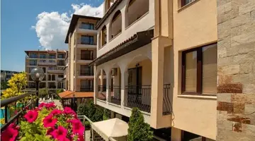 Rose Village Aparthotel