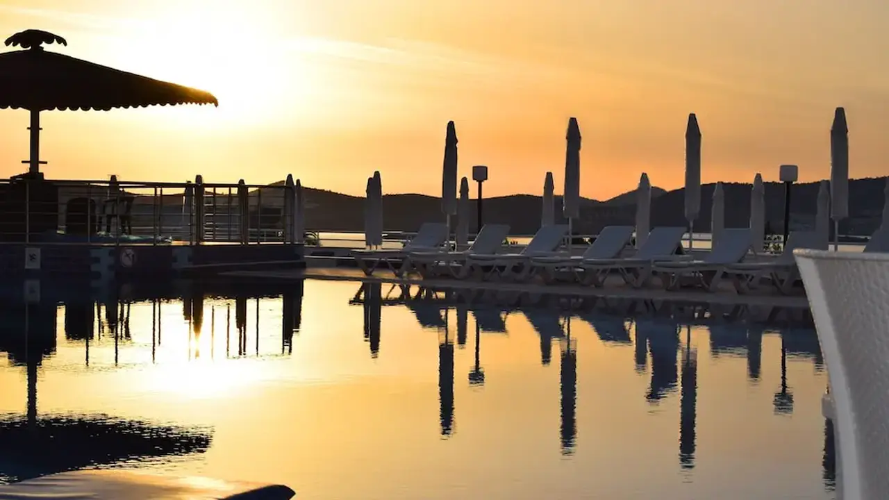 Roseira Beach Resort