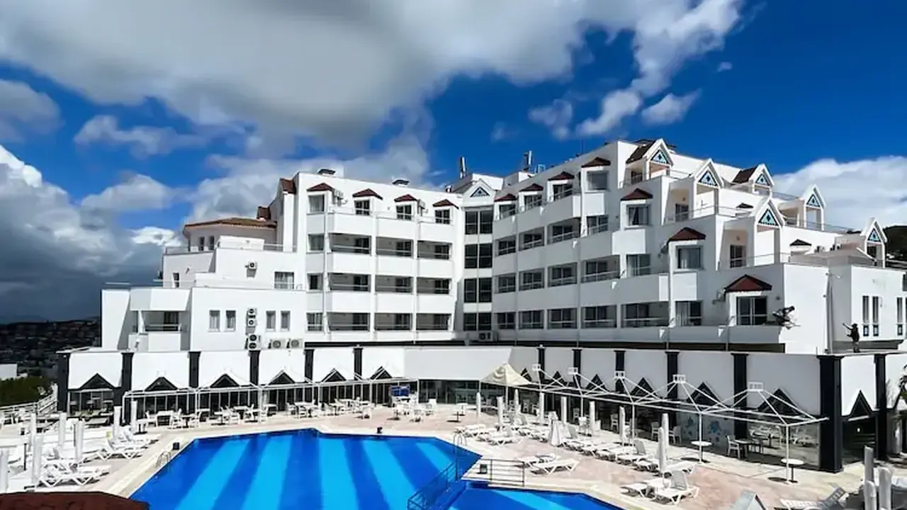 Roseira Beach Resort