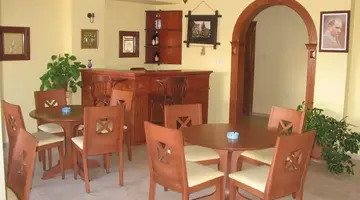 Rosy Suites