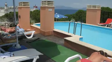 Rosy Suites