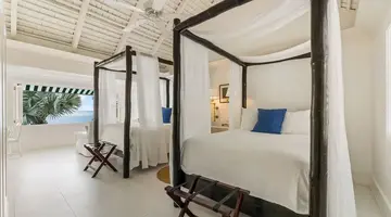 Round Hill Hotel and Villas