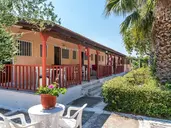 Roussas Studios and Apartments