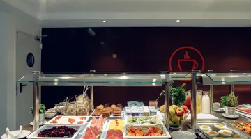 ROUTE ACTIVE HOTEL