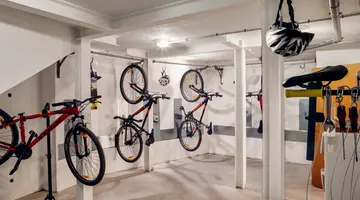 ROUTE ACTIVE HOTEL