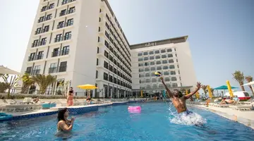 Rove La Mer Beach
