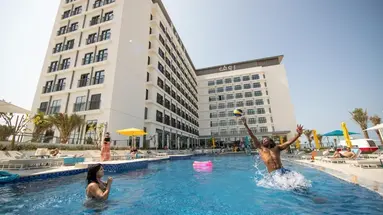 Rove La Mer Beach