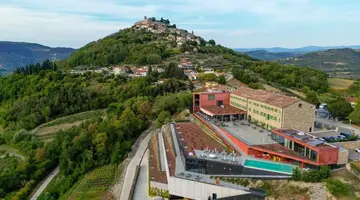 Roxanich Winery & Design Hotel