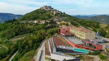Roxanich Winery & Design Hotel