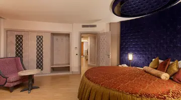 ROYAL ALHAMBRA PALACE