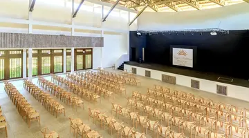 Royal Andilana Resort & Spa