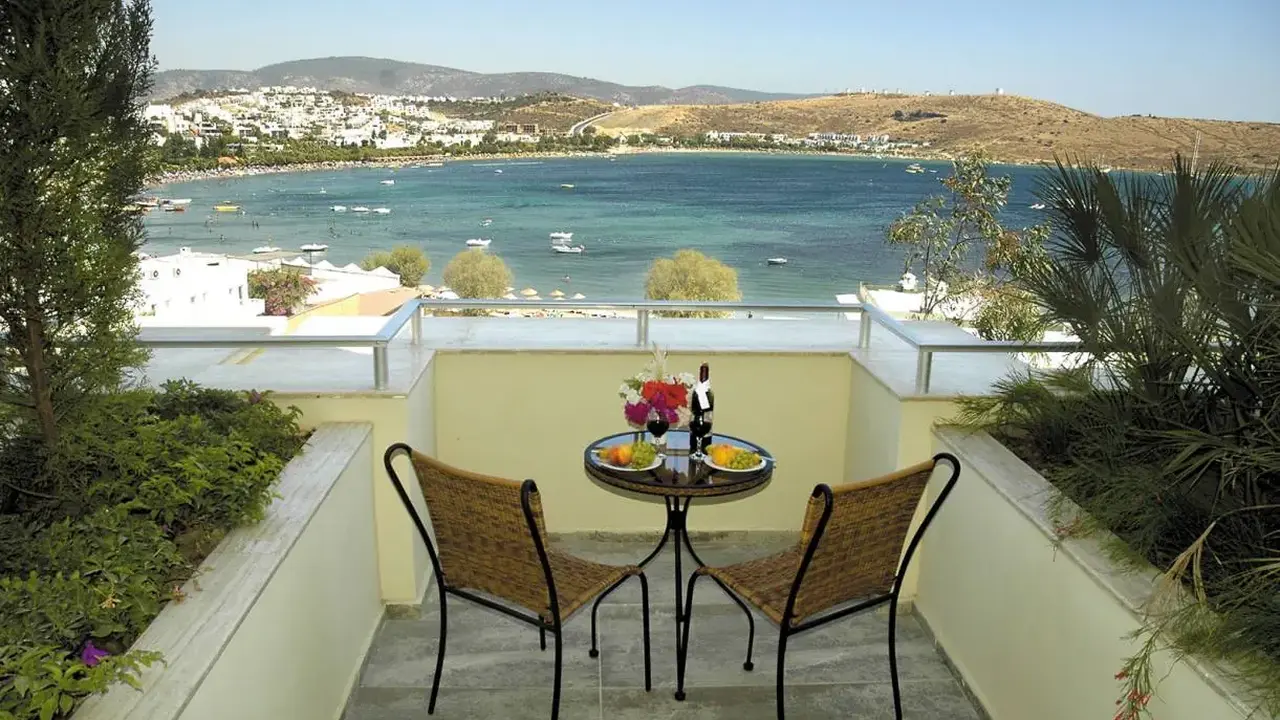 ROYAL ASARLIK BEACH HOTEL