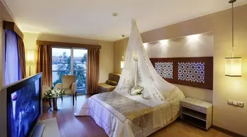 ROYAL ASARLIK BEACH HOTEL