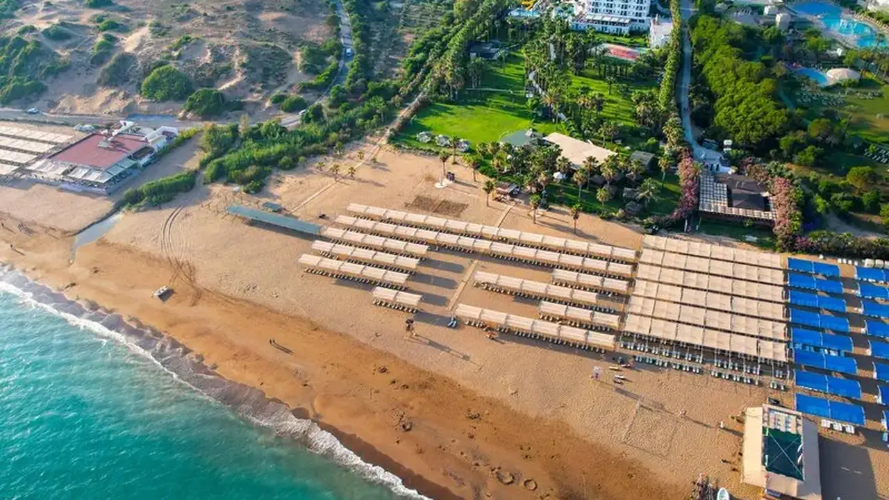Royal Atlantis Beach Hotel
