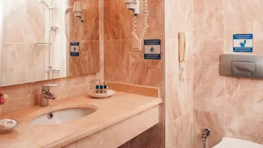 ROYAL ATLANTIS BEACH HOTEL