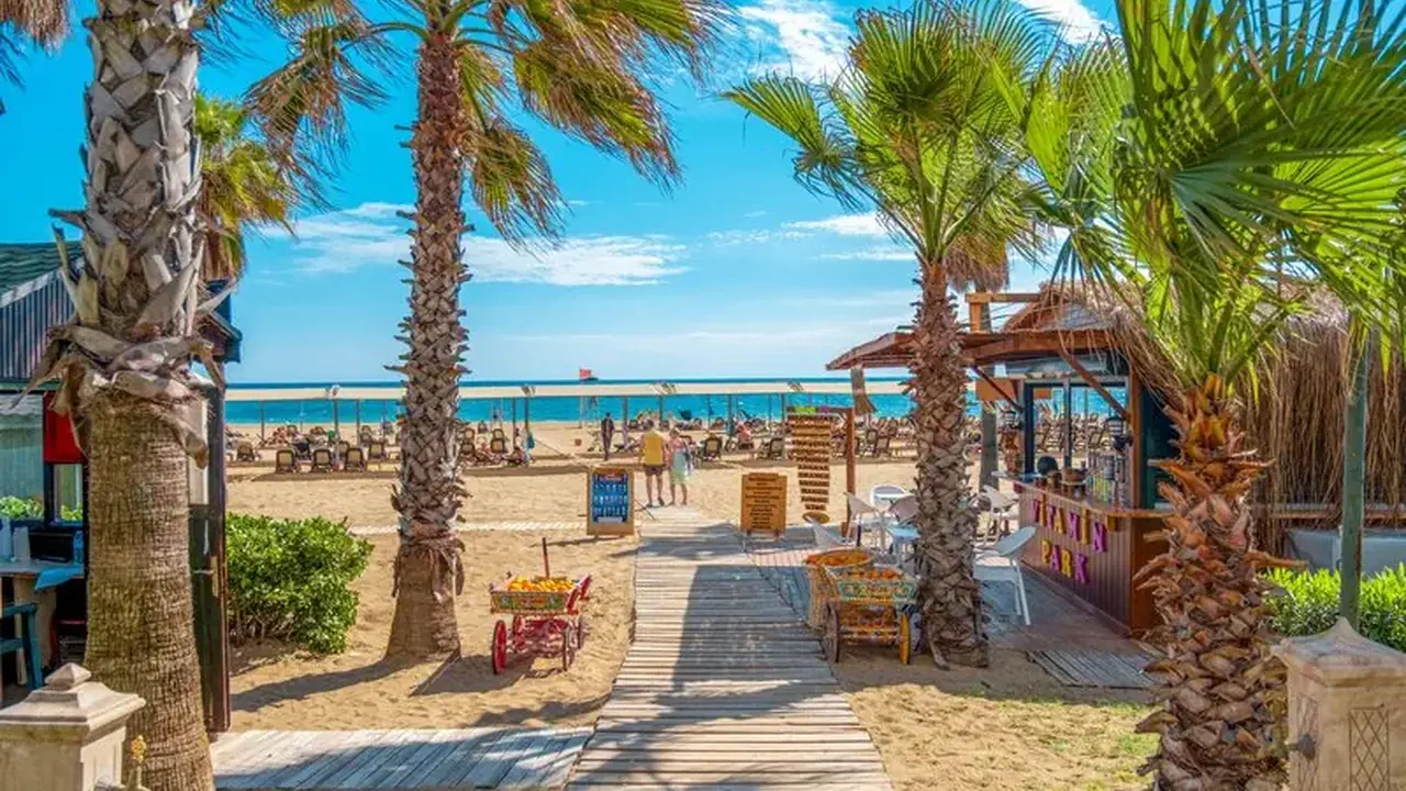 Royal Atlantis Beach Hotel