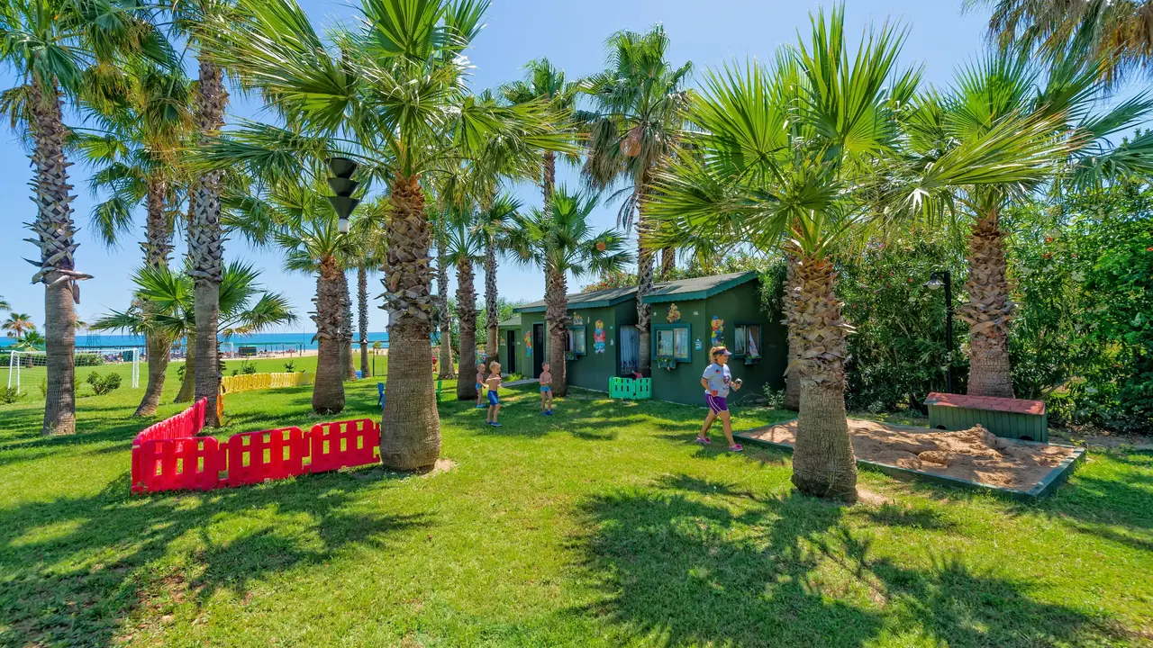 ROYAL ATLANTIS BEACH HOTEL