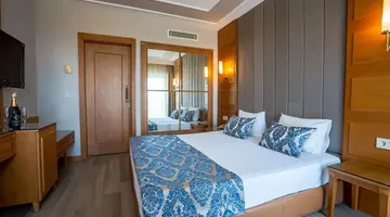 Royal Atlantis Beach