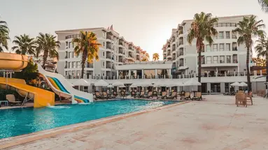 Royal Atlantis Beach