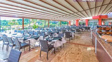 ROYAL ATLANTIS BEACH