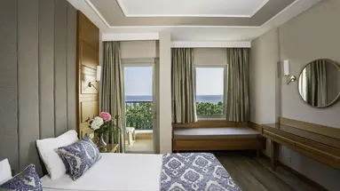 Royal Atlantis Beach