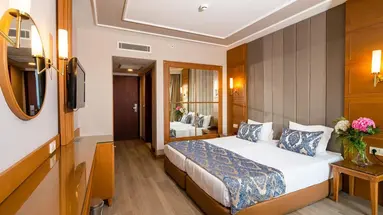 Royal Atlantis Beach