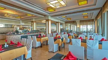 Royal Atlantis Spa & Resort