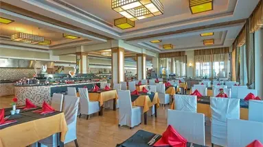 Royal Atlantis Spa & Resort