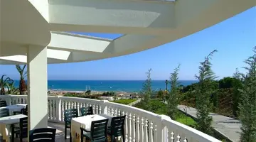 Royal Atlantis Spa & Resort
