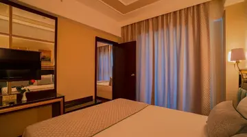 Royal Atlantis Spa & Resort