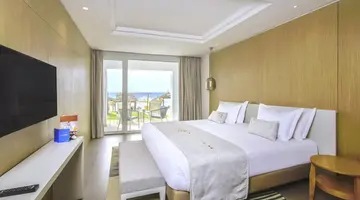 Royal Azur