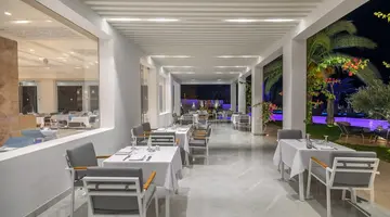 Royal Azur