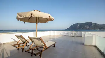 ROYAL BAY SUITES