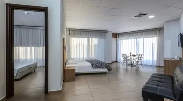 ROYAL BAY SUITES