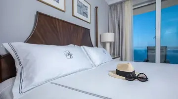 Royal Blue Hotel