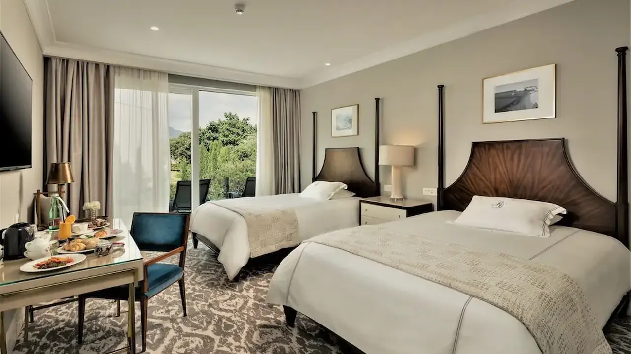 Royal Blue Hotel