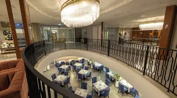 Royal Blue Hotel