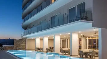 Royal Blue Hotel