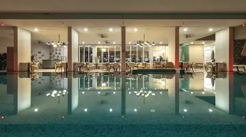 Royal Blue Hotel
