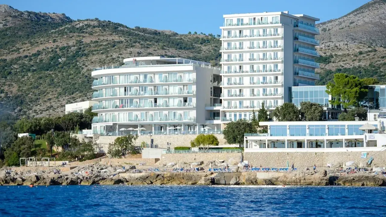 Royal Blue Hotel