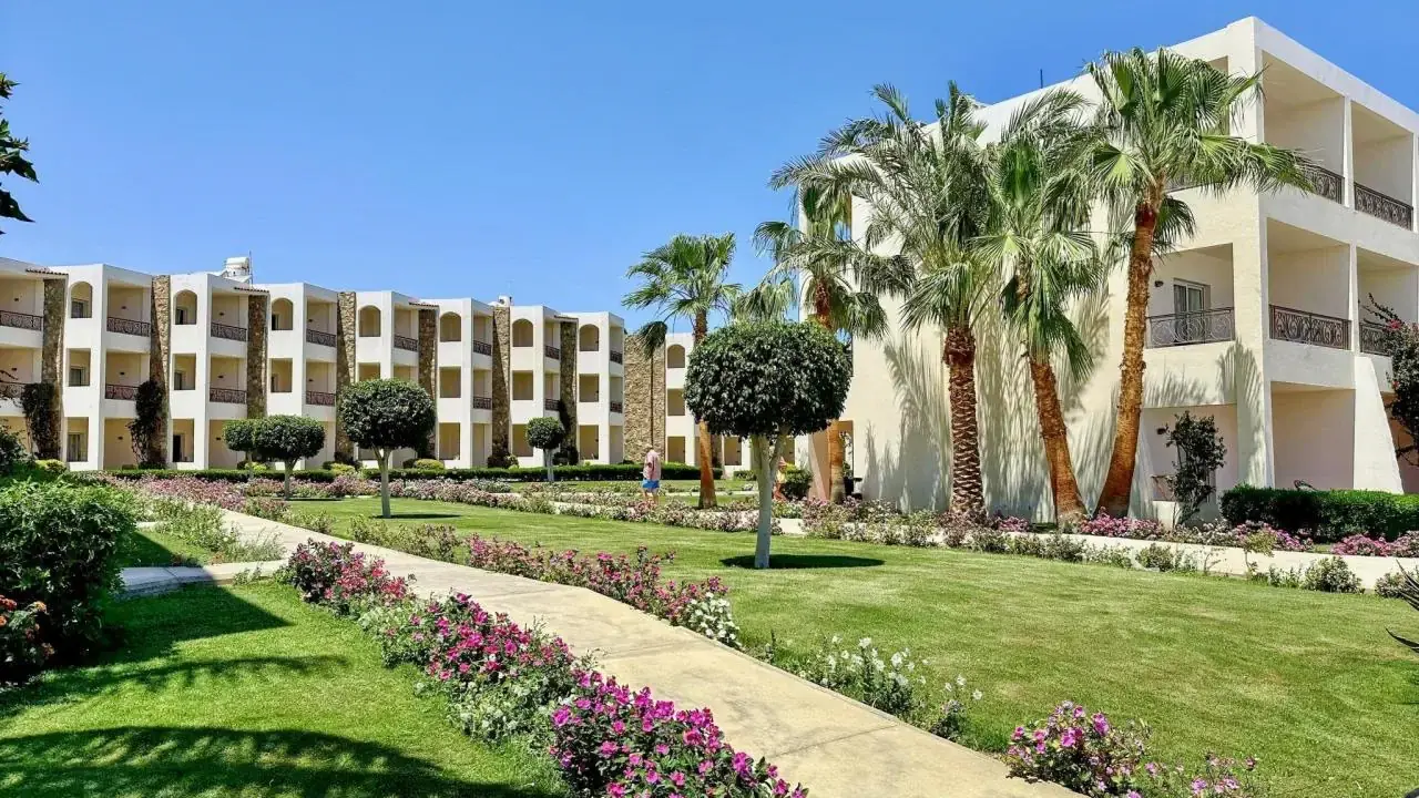 ROYAL BRAYKA BEACH RESORT