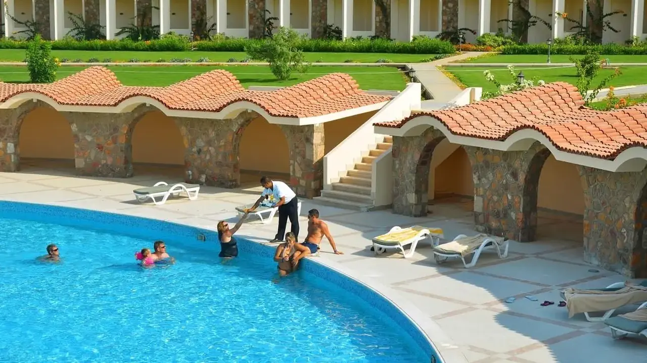 Royal Brayka Resort