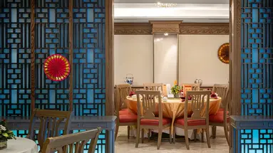 ROYAL CLIFF BEACH HOTEL