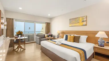 ROYAL CLIFF BEACH HOTEL