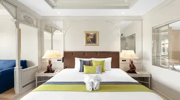 ROYAL CLIFF BEACH HOTEL