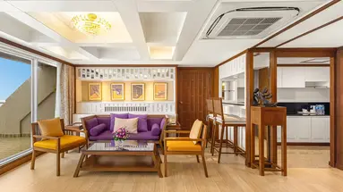 ROYAL CLIFF BEACH HOTEL