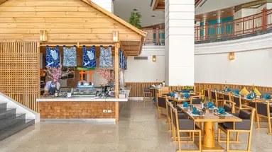 ROYAL CLIFF BEACH HOTEL